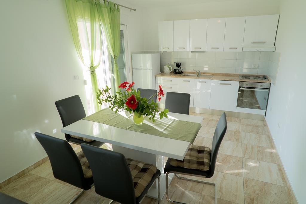 Apartmani Ruzica Makarska Kültér fotó
